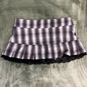 Low Waisted Pleated Miniskirt with Lace Trim